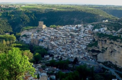 alcala-del-jucar-cuevas-del-diablo-001.jpg